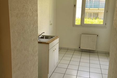 Vue n°3 Appartement 3 pièces T3 F3 à louer - Annecy (74000)