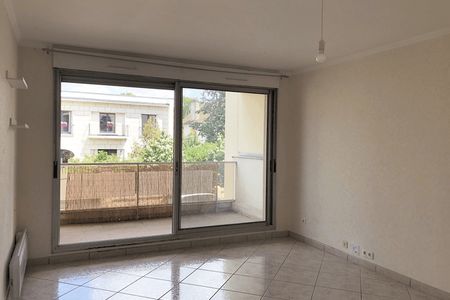 Vue n°3 Appartement 2 pièces T2 F2 à louer - Croissy Sur Seine (78290)