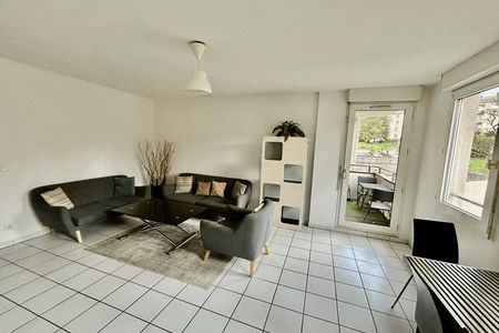 appartement-meuble 4 pièces à louer SAINT GENIS POUILLY 01630