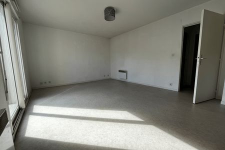 Vue n°2 Appartement 3 pièces T3 F3 à louer - Boulazac Isle Manoire (24750)