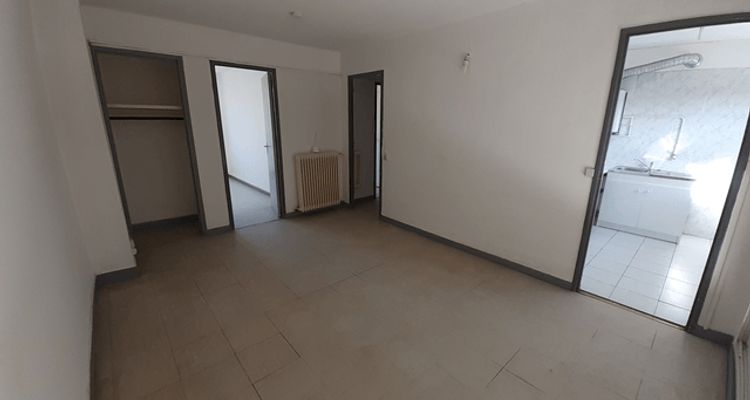 appartement 3 pièces à louer SAINT NAZAIRE 30200 48.1 m²
