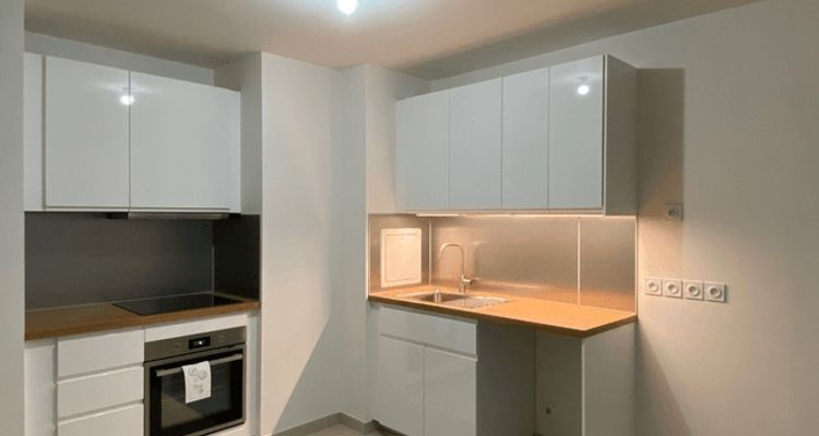 Appartement a louer  - 3 pièce(s) - 65.4 m2 - Surfyn