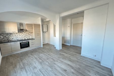 Vue n°2 Appartement 2 pièces T2 F2 à louer - Marseille 7ᵉ (13007)