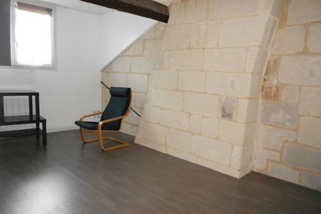 Vue n°3 Appartement 2 pièces T2 F2 à louer - Saumur (49400)