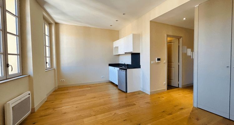 appartement 1 pièce à louer TOULON 83000 27.2 m²