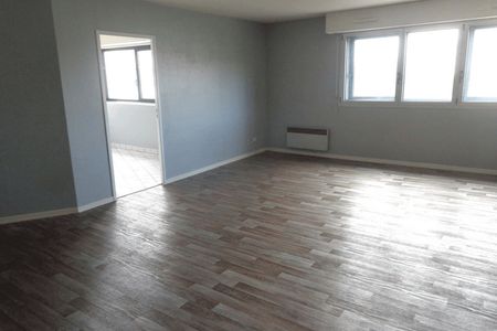 Vue n°2 Appartement 3 pièces T3 F3 à louer - Rouen (76100)