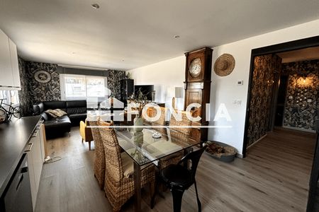 Vue n°3 Appartement 3 pièces T3 F3 à vendre - Fréjus (83600)