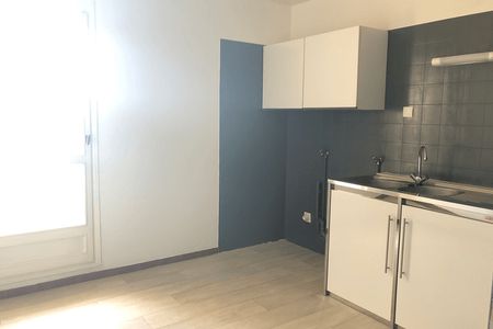 Vue n°3 Appartement 2 pièces T2 F2 à louer - Gien (45500)