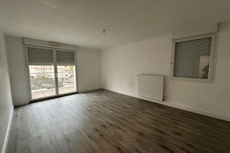 Vue n°2 Appartement 3 pièces T3 F3 à louer - Clermont-ferrand (63000)