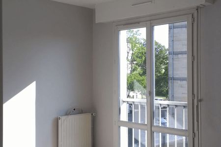 Vue n°2 Appartement 2 pièces T2 F2 à louer - Orleans (45000)