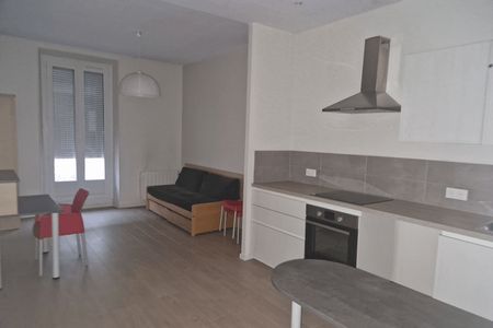 Vue n°3 Appartement 2 pièces T2 F2 à louer - Grenoble (38000)