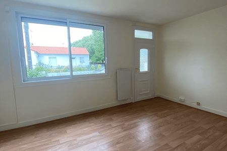 maison 4 pièces à louer NIORT 79000 68.1 m²