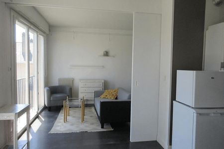 appartement-meuble 1 pièce à louer PAU 64000 38.3 m²