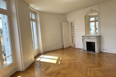 appartement 4 pièces à louer PARIS 17ᵉ 75017 120.88 m²