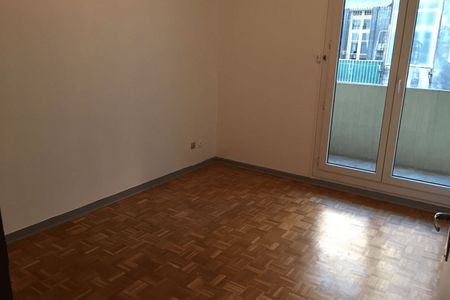 Vue n°3 Appartement 2 pièces T2 F2 à louer - Saint-etienne (42000)