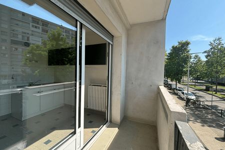 Vue n°3 Appartement 2 pièces T2 F2 à louer - Grenoble (38000)