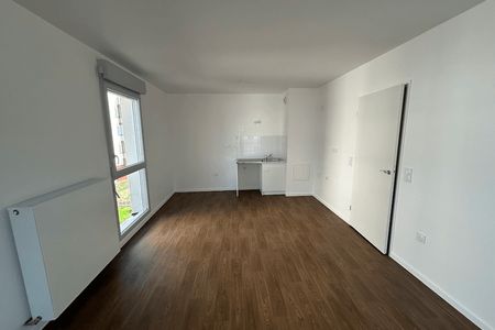 Vue n°2 Appartement 3 pièces T3 F3 à louer - Melun (77000)