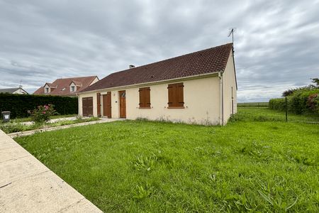 maison 4 pièces à louer SAINT AMAND LONGPRE 41310 92.8 m²