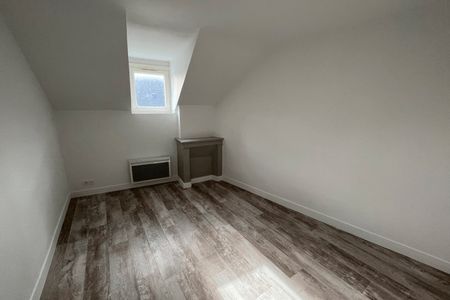 Vue n°3 Appartement 2 pièces T2 F2 à louer - Saumur (49400)