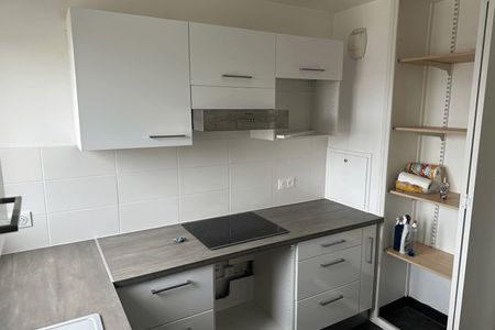 Appartement a louer  - 5 pièce(s) - 109 m2 - Surfyn