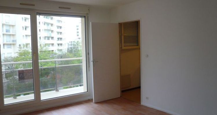 Vue n°1 Appartement 1 pièce à louer - RENNES (35000) - 26.66 m²