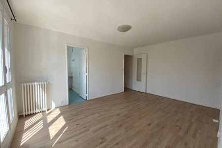 Appartement a louer chatillon - 3 pièce(s) - 57.7 m2 - Surfyn