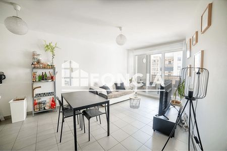 Vue n°2 Appartement 2 pièces à vendre - Marseille 3ᵉ (13003) 129 000 €