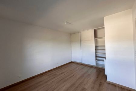 Vue n°3 Appartement 3 pièces T3 F3 à louer - Toulouse 2ᵉ (31200)