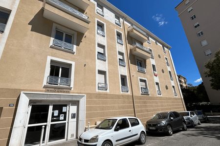 Vue n°2 Appartement 2 pièces T2 F2 à louer - Toulon (83000)