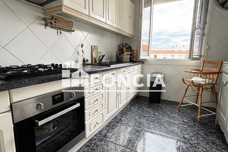 Vue n°3 Appartement 3 pièces T3 F3 à vendre - Perpignan (66100)