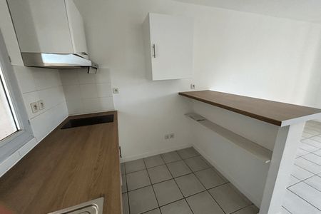 Vue n°2 Appartement 2 pièces T2 F2 à louer - Orthez (64300)