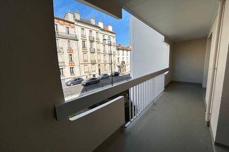 Vue n°3 Appartement 5 pièces à louer - Nancy (54000) 998 €/mois cc