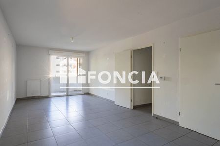 Vue n°2 Appartement 3 pièces T3 F3 à vendre - Villenave D'ornon (33140)