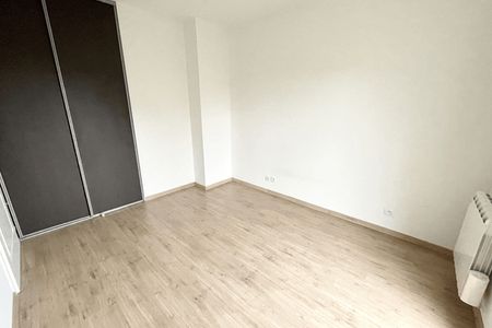 Vue n°3 Appartement 2 pièces T2 F2 à louer - Sergy (01630)