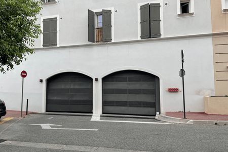 Vue n°2 Parking à louer - Saint Tropez (83990)