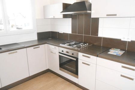 Vue n°2 Appartement 3 pièces T3 F3 à louer - Fleury Les Aubrais (45400)