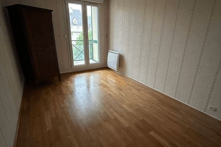 Vue n°3 Appartement 3 pièces T3 F3 à louer - Melun (77000)