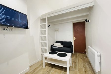 appartement-meuble 1 pièce à louer TOULON 83000 12.8 m²