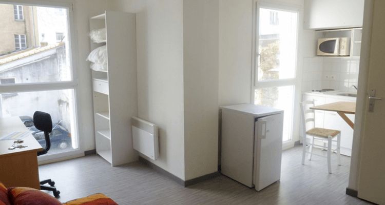 appartement-meuble 1 pièce à louer LA ROCHE SUR YON 85000 17.8 m²