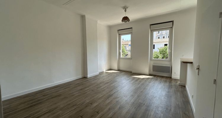 Vue n°1 Appartement 3 pièces T3 F3 à louer - Marseille 5ᵉ (13005)