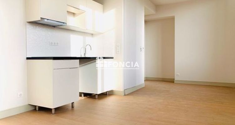 appartement 2 pièces à louer TOULON 83000 41.6 m²