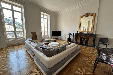 appartement-meuble 5 pièces à louer VIENNE 38200