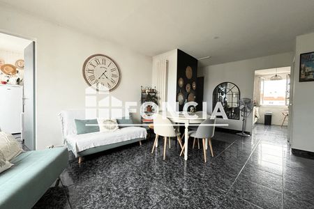 Vue n°2 Appartement 3 pièces T3 F3 à vendre - Perpignan (66100)