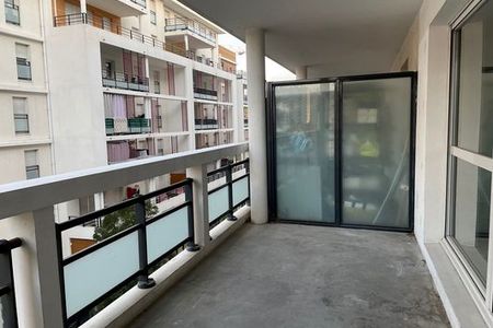 Vue n°2 Appartement 3 pièces à louer - Marseille 15ᵉ (13015) 706 €/mois cc