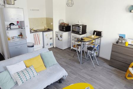 Vue n°2 Appartement 2 pièces T2 F2 à louer - Rouen (76100)