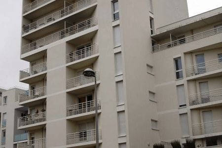 Vue n°2 Appartement 2 pièces T2 F2 à louer - Cergy Le Haut (95800)