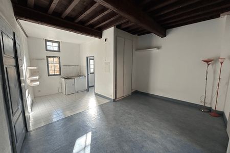 appartement 1 pièce à louer ARLES 13200 30.4 m²