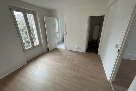 Vue n°3 Appartement 2 pièces T2 F2 à louer - Antony (92160)