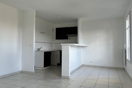 Vue n°3 Appartement 3 pièces T3 F3 à louer - Les Clayes Sous Bois (78340)