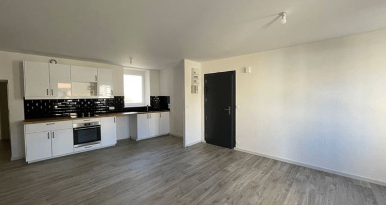 appartement 2 pièces à louer LE COTEAU 42120 50.4 m²